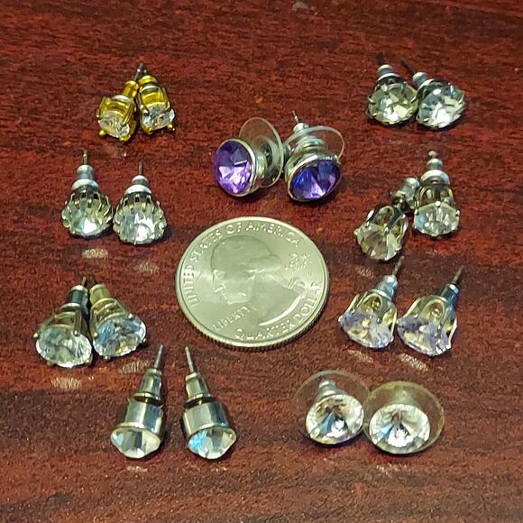 Medium Bling Stud Post Earrings Lot of 9 Stunning Pairs - Picture 1 of 5